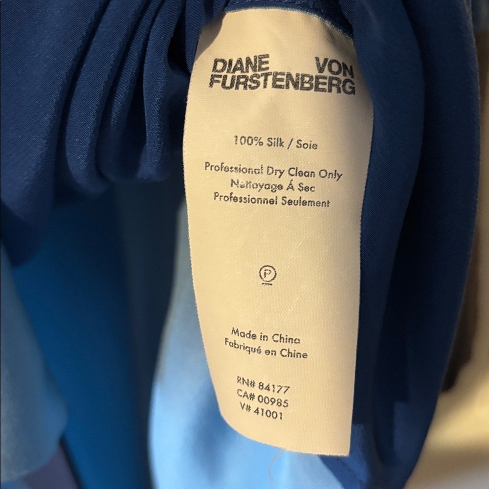 Diane von furstenburg long sleeve crossover dress-BNWT - Picture 5 of 11